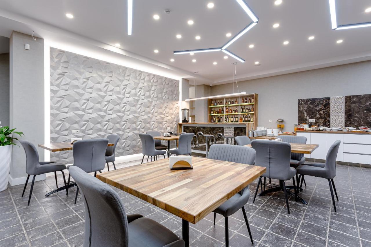 Hotel Tsiga 구다우리 외부 사진